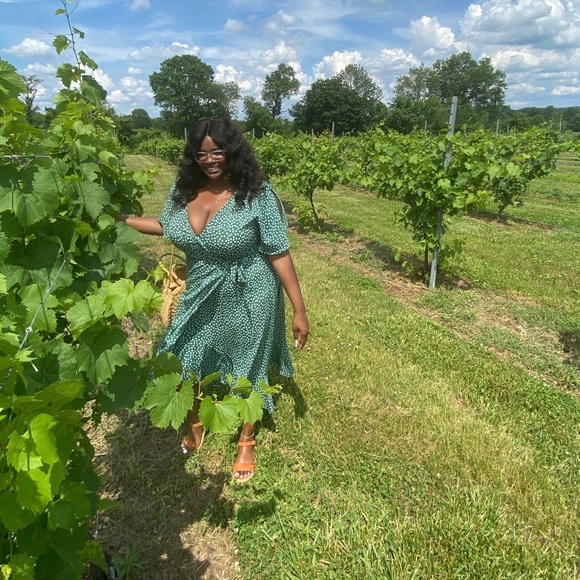 Dresses & Skirts - green flow wrap dress 🍀